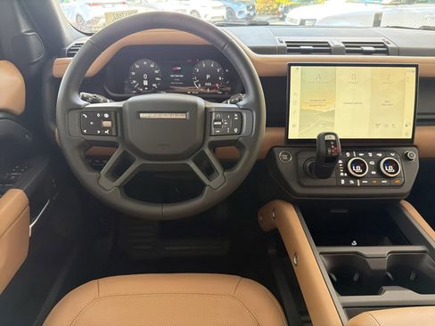 New 2026 Land Rover Defender 110 X-Dynamic SE AWD/4WD image 28