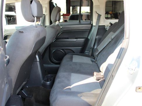 Used 2016 Jeep Patriot Sport w/ Power Value Group AWD/4WD image 35