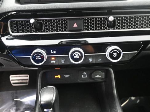 Certified 2024 Honda Civic Sport image 17