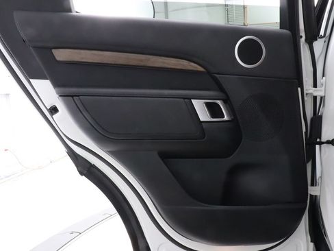 Used 2019 Land Rover Discovery HSE AWD/4WD image 41