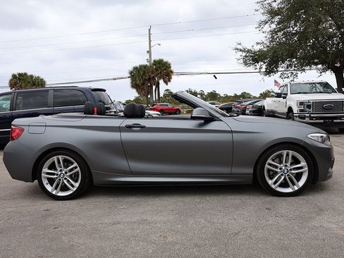 Used 2017 BMW 230i Convertible image 33