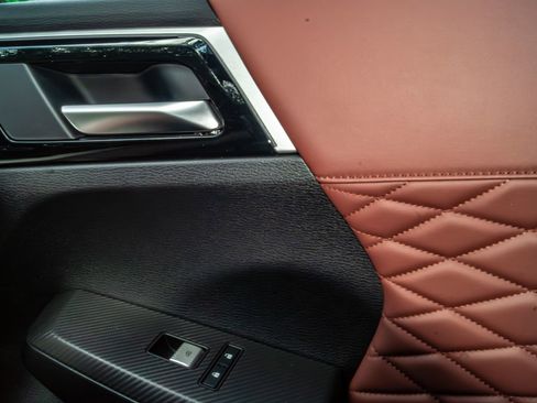 New 2025 Mitsubishi Outlander SEL image 24