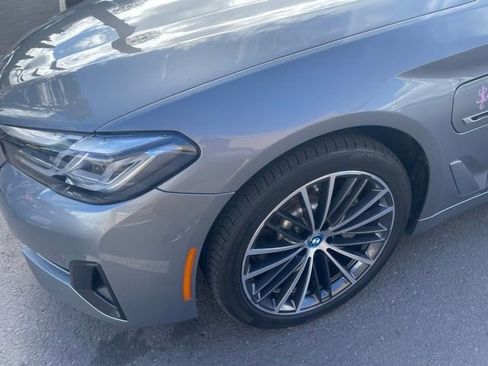 Used 2023 BMW 530e w/ Executive Package image 10