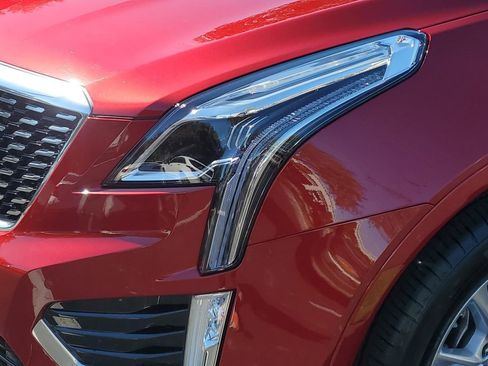 Used 2023 Cadillac XT5 Luxury image 9