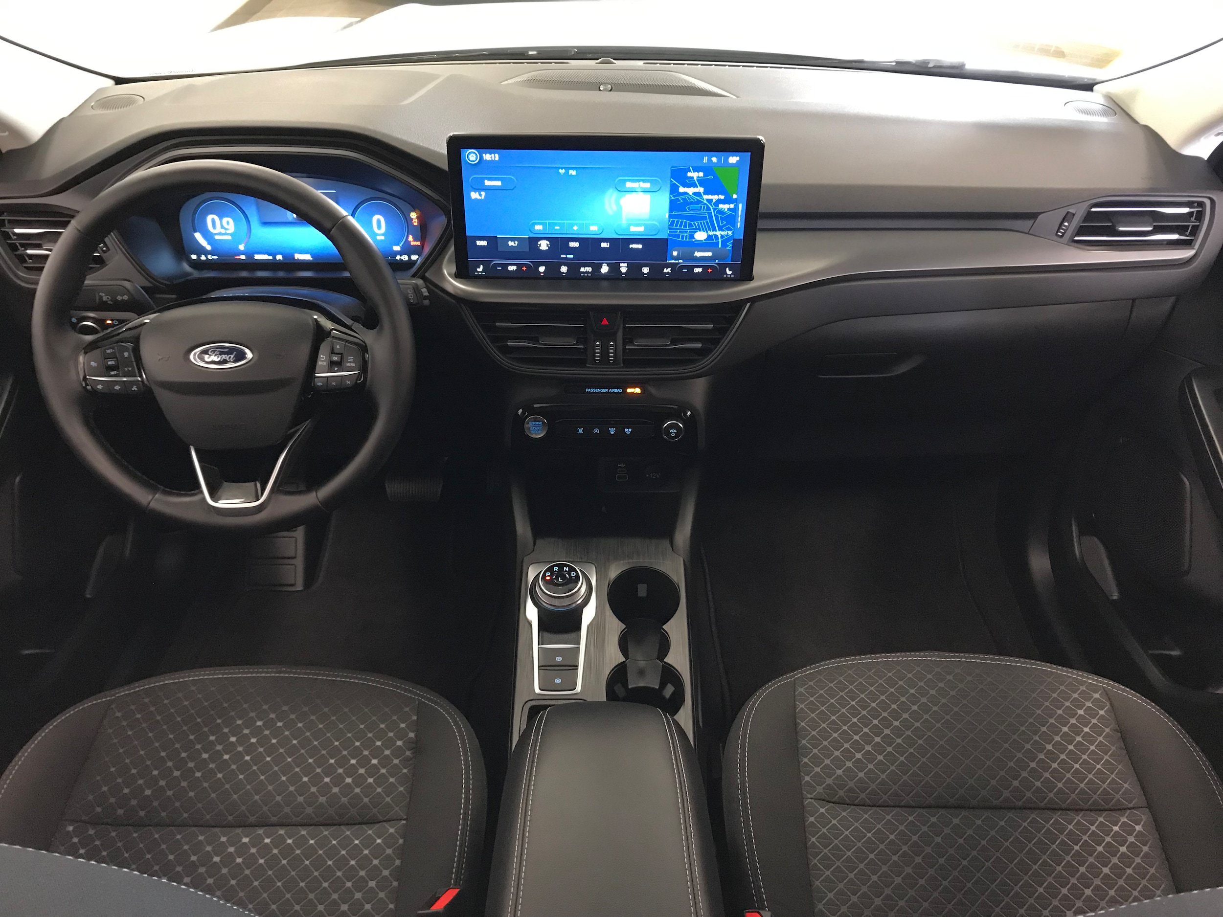Used 2026 Ford Escape Active w/ Active Premium Tech Pack AWD/4WD image 12