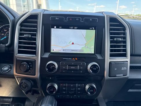 Used 2018 Ford F150 Platinum w/ Equipment Group 701A Luxury AWD/4WD image 18