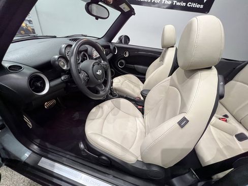 Used 2014 MINI Cooper S image 26