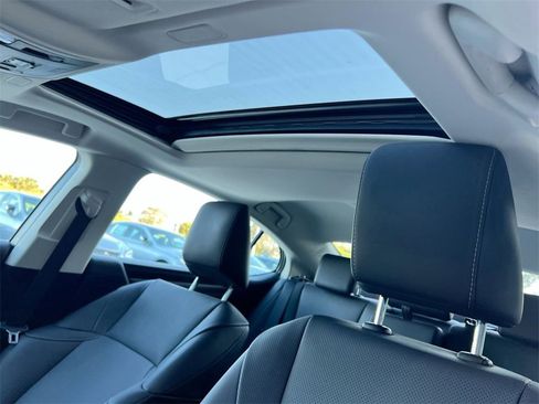 Certified 2023 Lexus ES 350 w/ Premium Package image 18