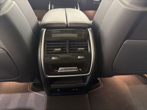 Certified 2023 BMW X7 xDrive40i w/ M Sport Package image 28