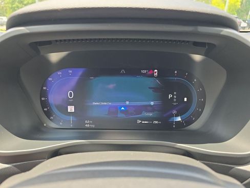 Used 2023 Volvo XC40 B5 Plus w/ Driver Assist Package AWD/4WD image 22