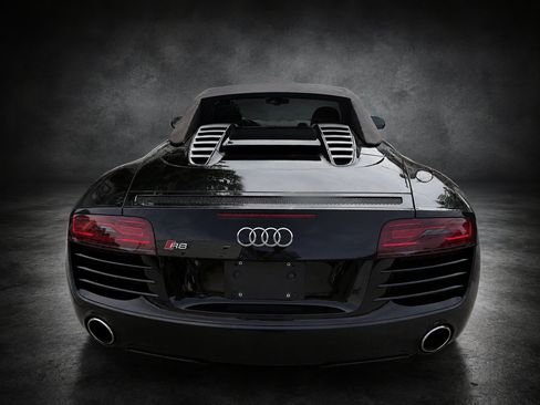 Used 2014 Audi R8 V10 AWD/4WD image 7