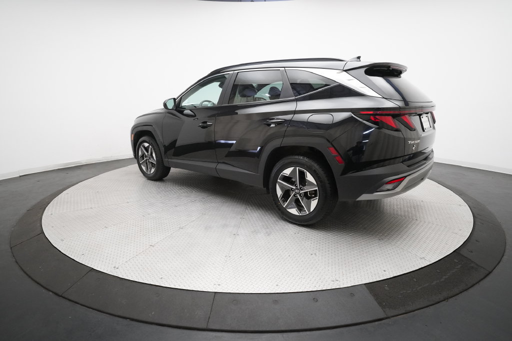 Used 2025 Hyundai Tucson SEL AWD/4WD image 32