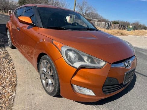 Used 2014 Hyundai Veloster RE:FLEX Edition image 7