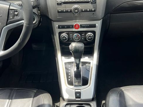 Used 2014 Chevrolet Captiva Sport LTZ FWD image 12