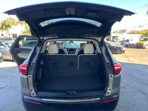 Used 2020 Buick Enclave Essence FWD image 19