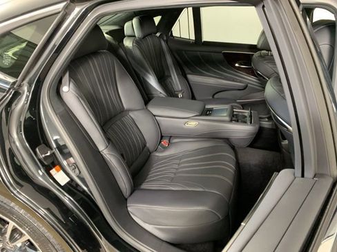 Used 2024 Lexus LS 500 AWD w/ Luxury Package image 29