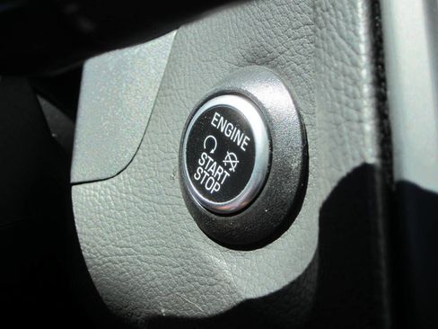 Used 2018 Ford Focus ST image 33