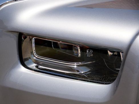 Certified 2023 Rolls-Royce Phantom Sedan RWD image 21
