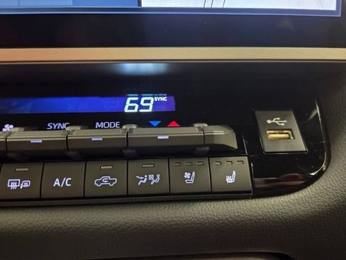 New 2026 Toyota Tundra Limited AWD/4WD image 75