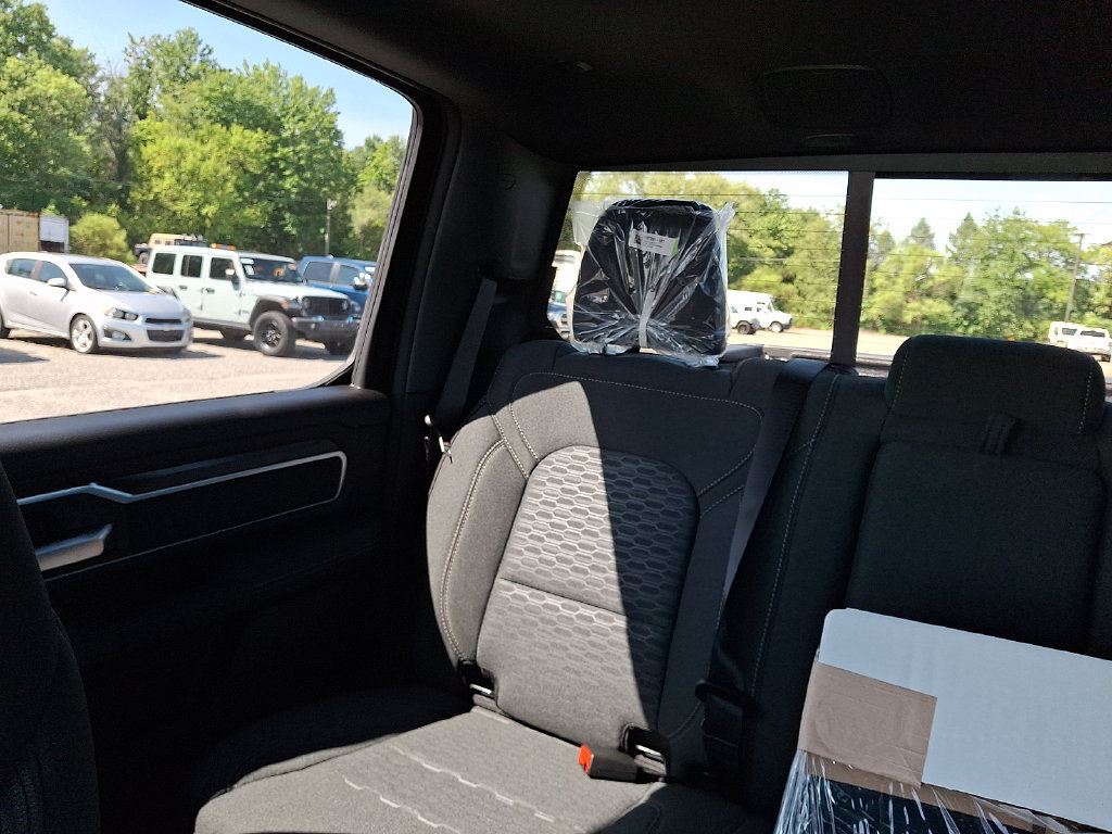 New 2026 RAM 1500 Big Horn AWD/4WD image 13