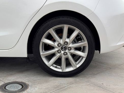 Used 2017 MAZDA MAZDA3 Touring FWD image 10