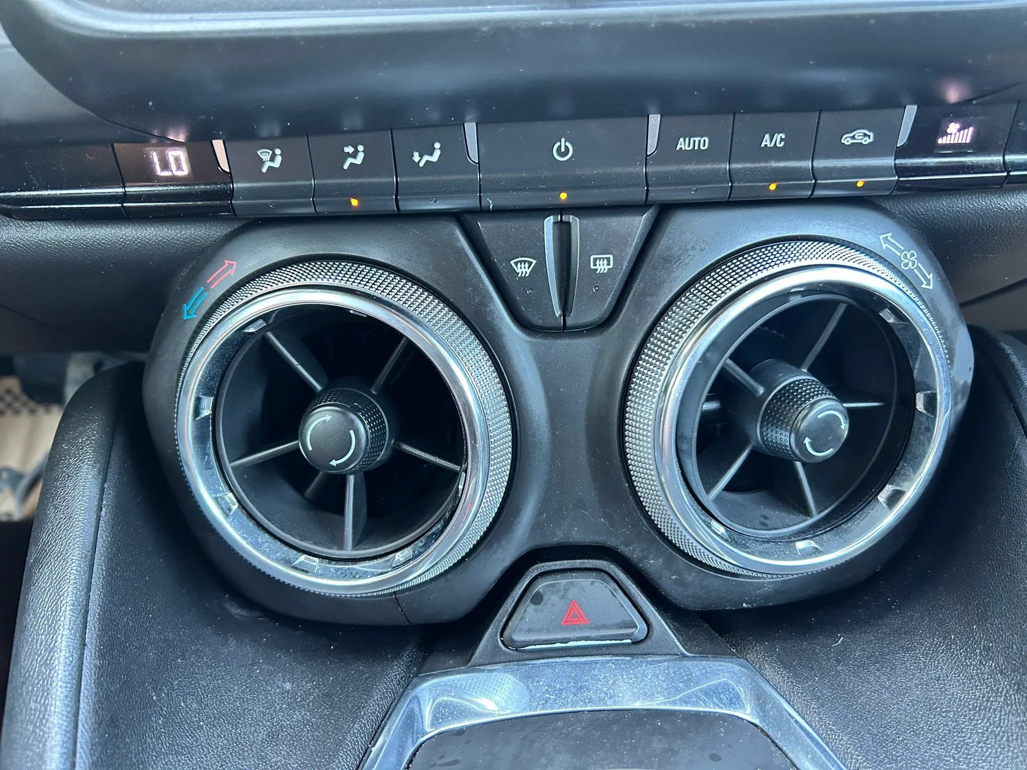 Used 2019 Chevrolet Camaro LT RWD image 24