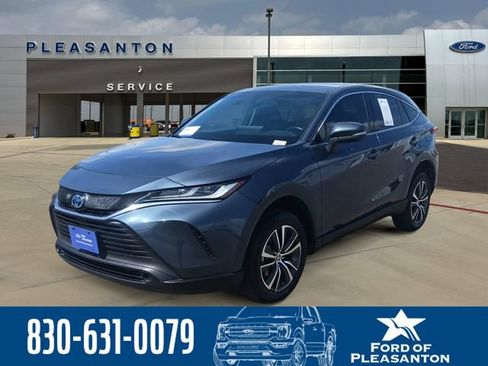 Used 2024 Toyota Venza LE AWD/4WD image 1