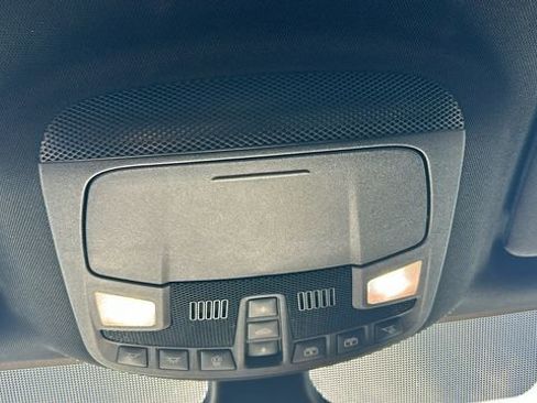 Certified 2020 Ford Edge ST-Line w/ Cold Weather Package image 23