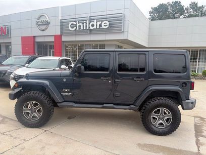 Used 2017 Jeep Wrangler Unlimited Sahara w/ Max Tow Package