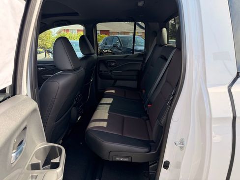 New 2026 Honda Ridgeline Black Edition image 16