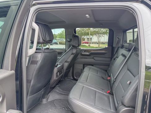 Used 2024 Chevrolet Silverado 1500 LT Trail Boss w/ Convenience Package II AWD/4WD image 21