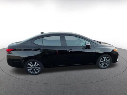 Used 2025 Nissan Versa SV image 16