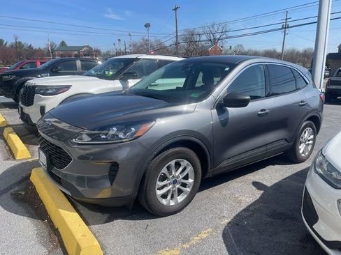 Used 2022 Ford Escape SE w/ Convenience Package image 1