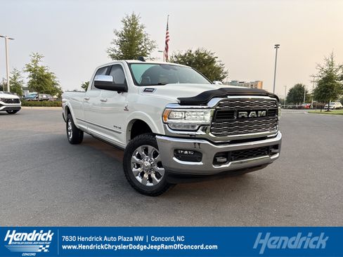 Used 2022 RAM 3500 Limited AWD/4WD image 1