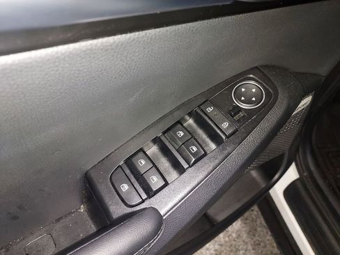 Used 2024 Kia Seltos SX image 19