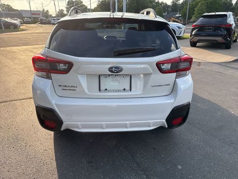 Used 2022 Subaru Crosstrek 2.0i image 5