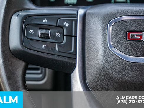 Used 2024 GMC Yukon SLT RWD image 31