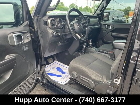 Used 2018 Jeep Wrangler Unlimited Sport S AWD/4WD image 9