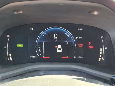 Used 2025 Toyota Camry LE image 30