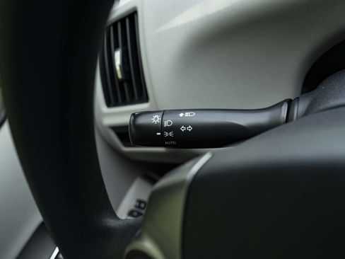 Used 2017 Toyota Prius V Three image 24