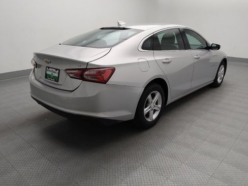 Used 2022 Chevrolet Malibu LT FWD image 9