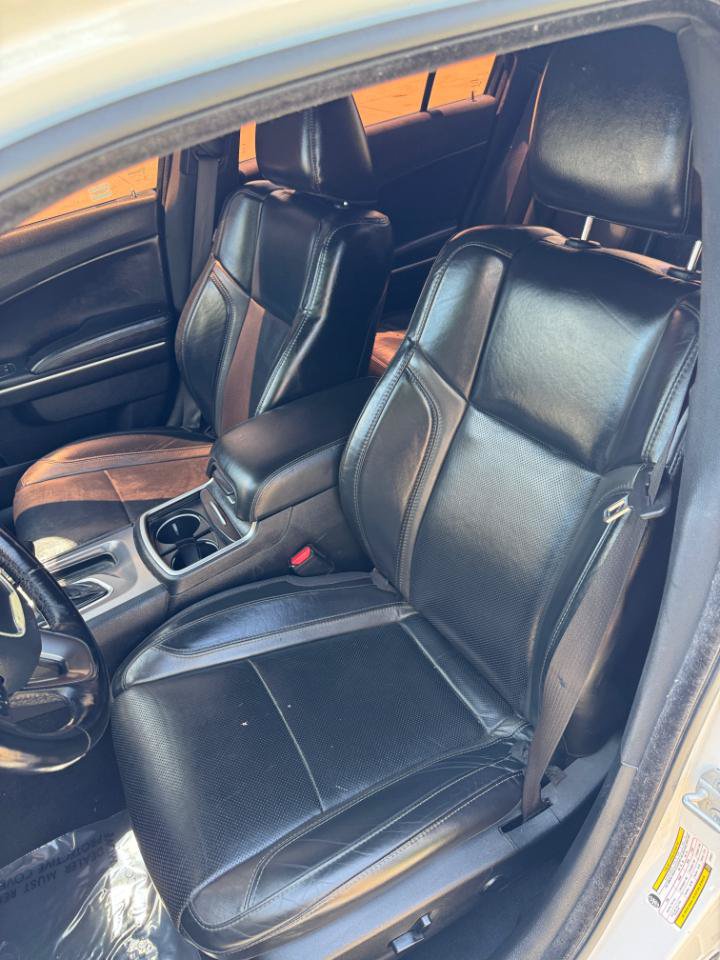 Used 2020 Dodge Charger SXT w/ Leather Interior Group RWD image 15