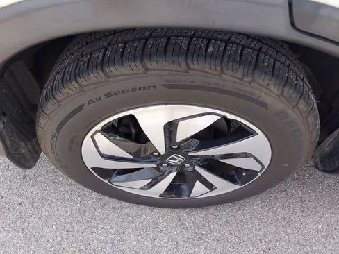 Used 2016 Honda CR-V Touring image 13