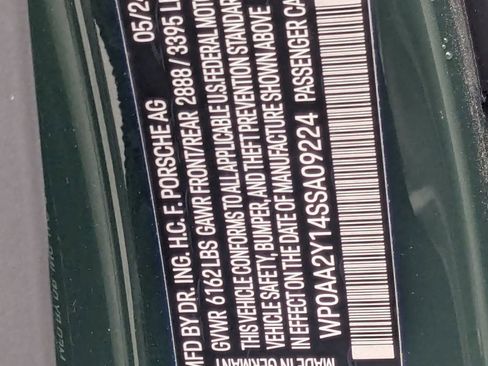 Used 2025 Porsche Taycan image 28