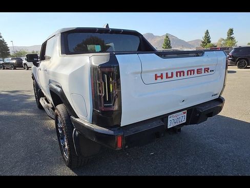 Used 2024 GMC Hummer EV 3X w/ LPO, Illumination Package AWD/4WD image 5