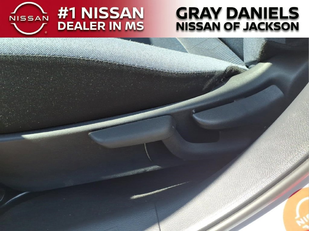 Used 2025 Nissan Versa SV w/ Trunk Package FWD image 11