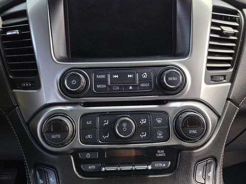 Used 2019 Chevrolet Suburban LT AWD/4WD image 15