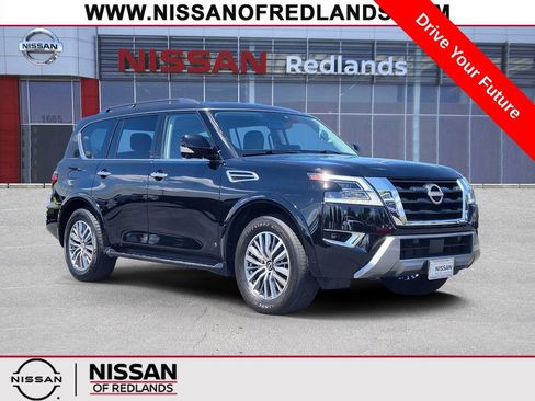 Used 2023 Nissan Armada SL w/ Captain's Chairs Package AWD/4WD image 1