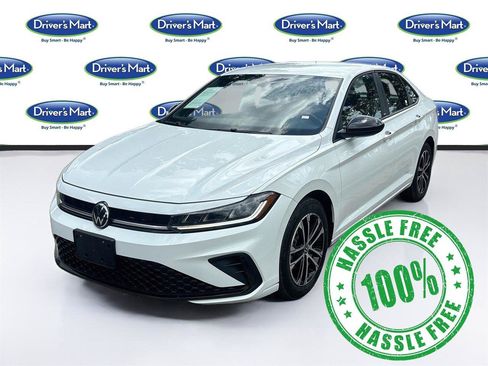 Used 2025 Volkswagen Jetta Sport FWD image 3
