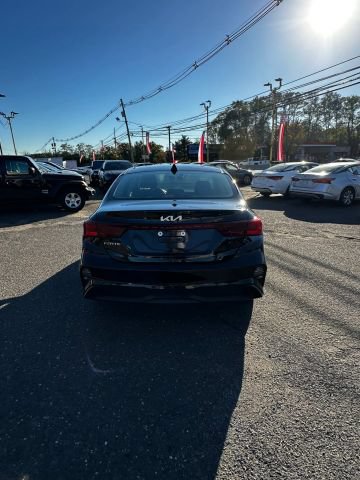 Used 2024 Kia Forte LXS FWD image 6